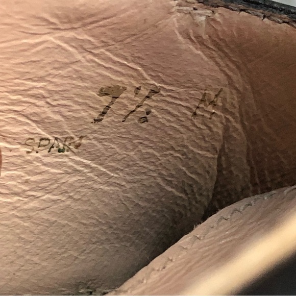 Stuart Weitzman Black Leather Slingback Round Suede Heel Sandal Size 7.5 - Picture 13 of 14